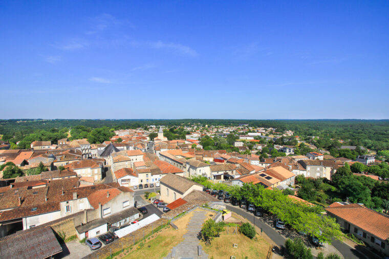 Montendre : panorama depuis le château