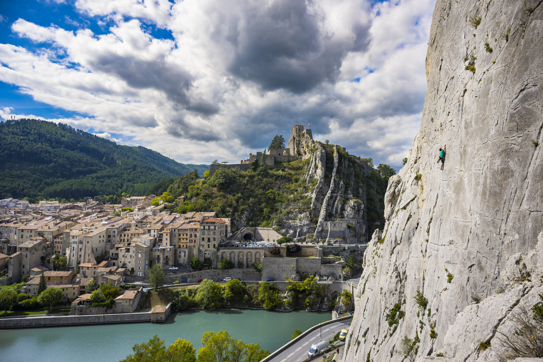 Citadelle dominant le paysage
