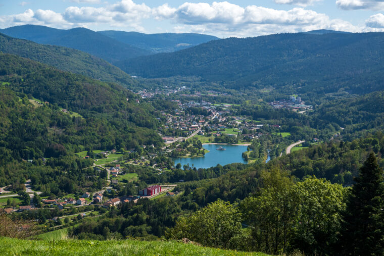 Vue sur Saulxures-sur-Moselotte depuis la Côte du Frêne