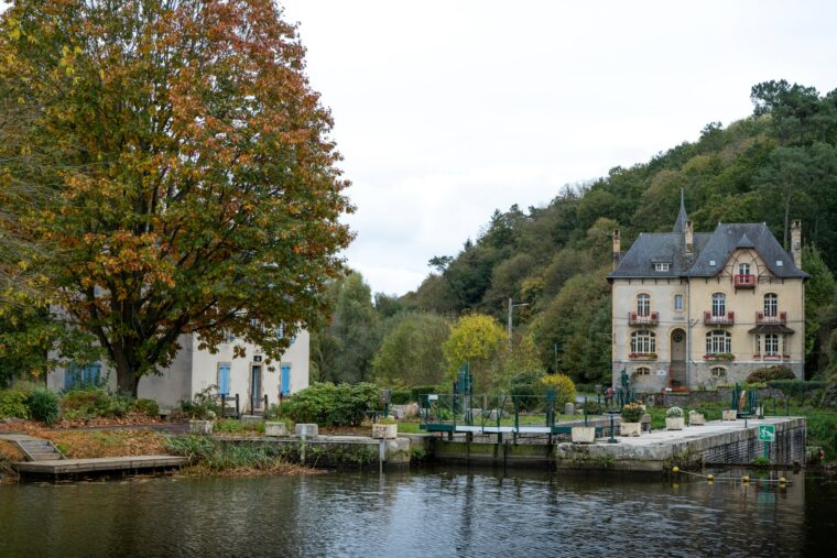 Canal de Nantes à Brest, Rohan