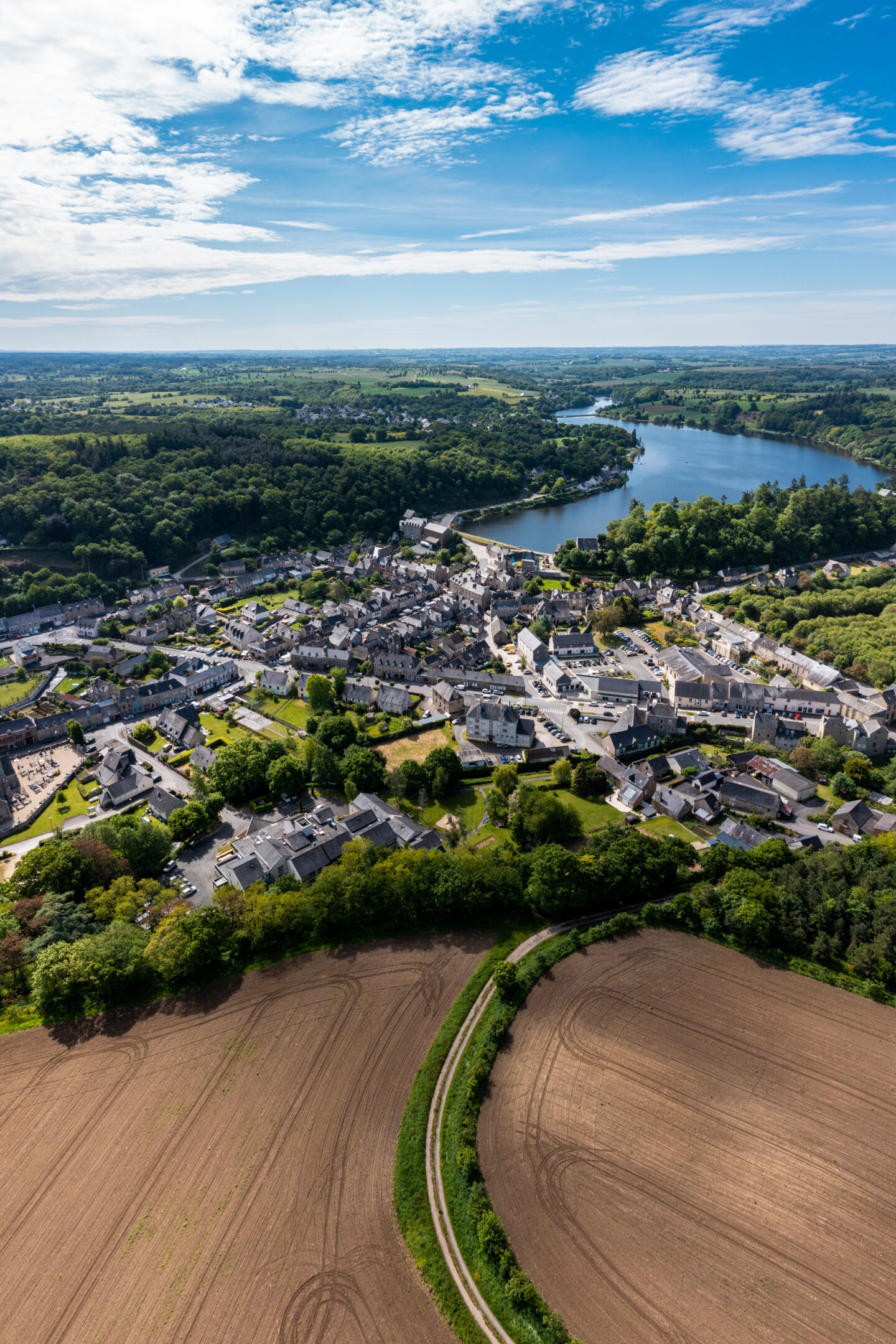 Vue lointaine de Jugon