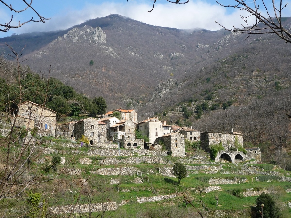 Village de Notre Dame de la Rouvière