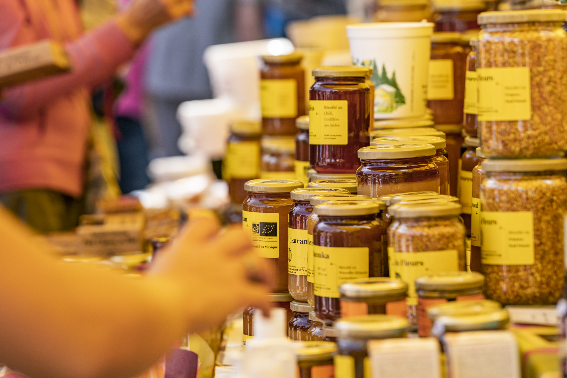 Marché hebdomadaire à Châtel